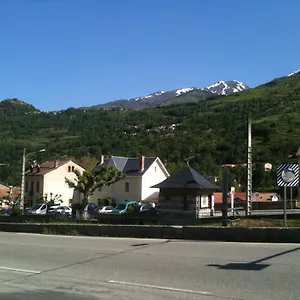 De La Paix Hotel